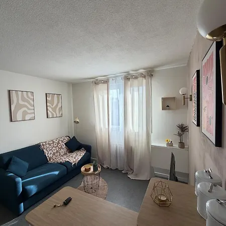 Cozy Wellington-studio Near Arras Station And Center Achicourt