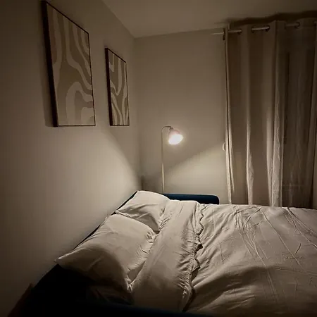 Cozy Wellington-studio Near Arras Station And Center Apartment