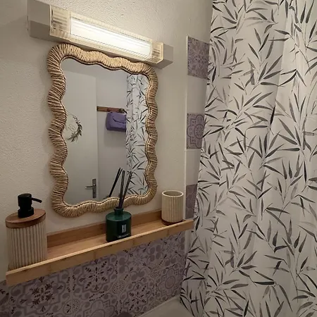 Cozy Wellington-studio Near Arras Station And Center Achicourt