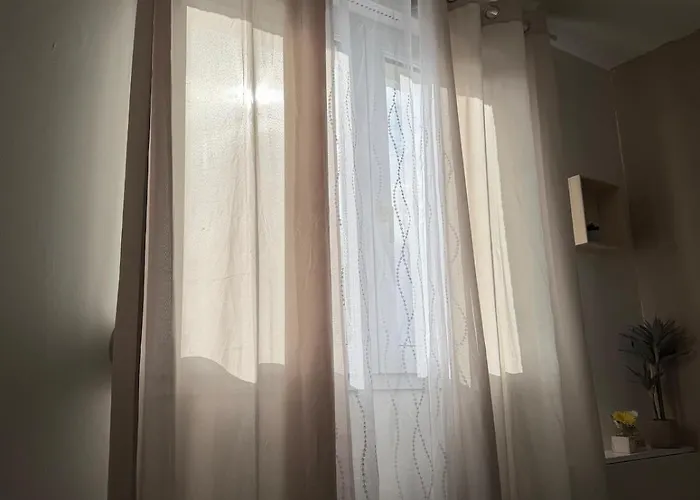 Cozy Wellington-studio Near Arras Station And Center Achicourt